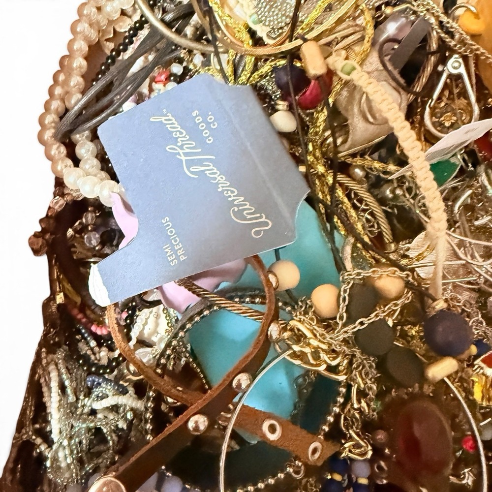 8+ Lbs Vintage To Now Wear Craft Repair Harvest Jewelry Lot - Picture 5 of 11